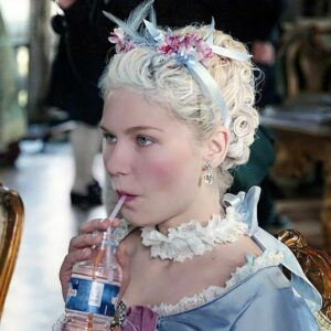 Женщина в истории Telegram Channel