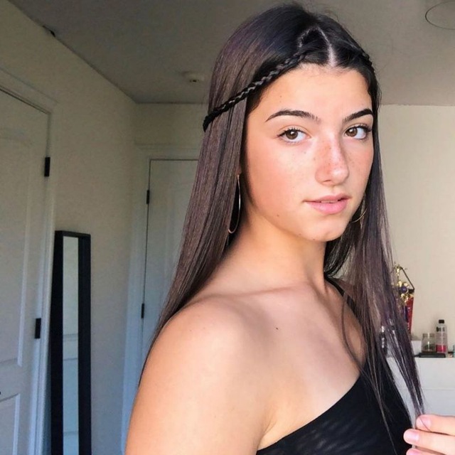 Charli d’amelio Canali Telegram